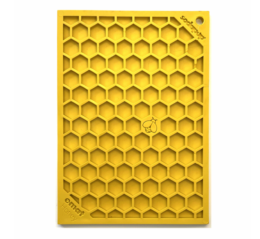 SodaPup Honeycomb Lick Mat