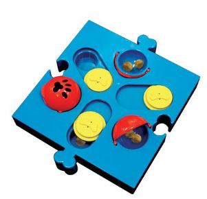 Seek a Treat Flip ’N’ Swivel