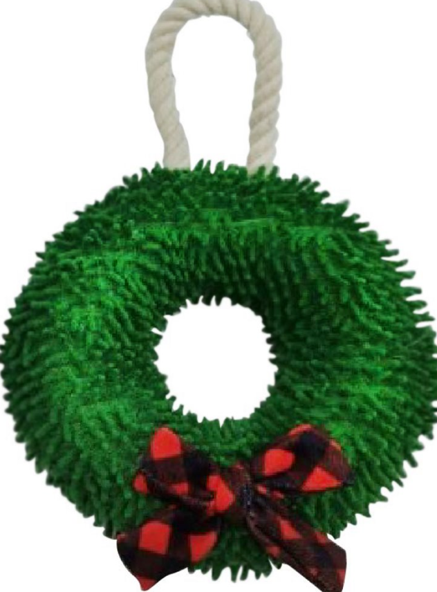 Tall Tails Green Wreath
