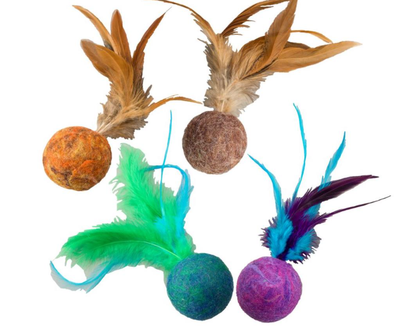 Spot Wuggle Wool Ball